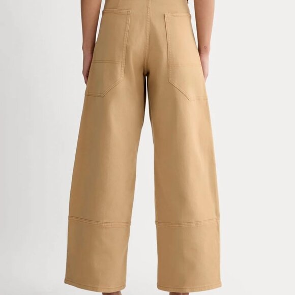 Everlane Utility Gardener Pant in Khaki - Picture 3 of 5